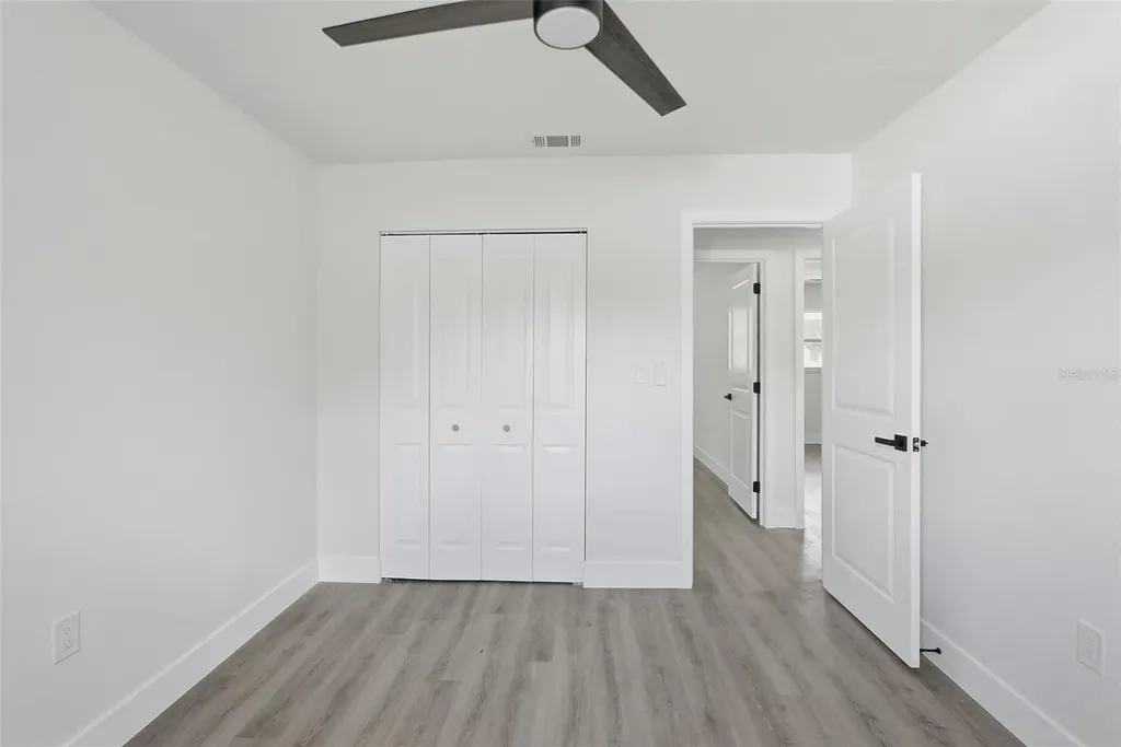 4075 38th Avenue N St Petersburg FL 33713