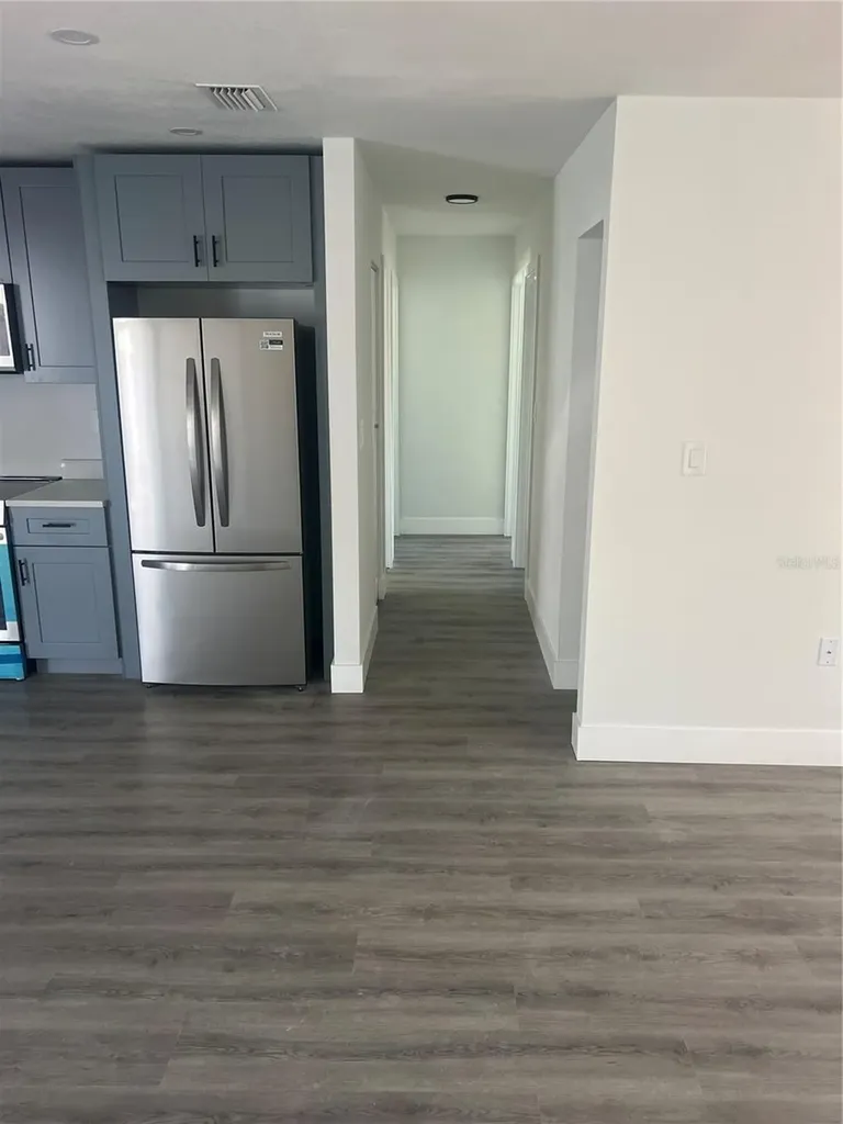 4075 38th Avenue N St Petersburg FL 33713