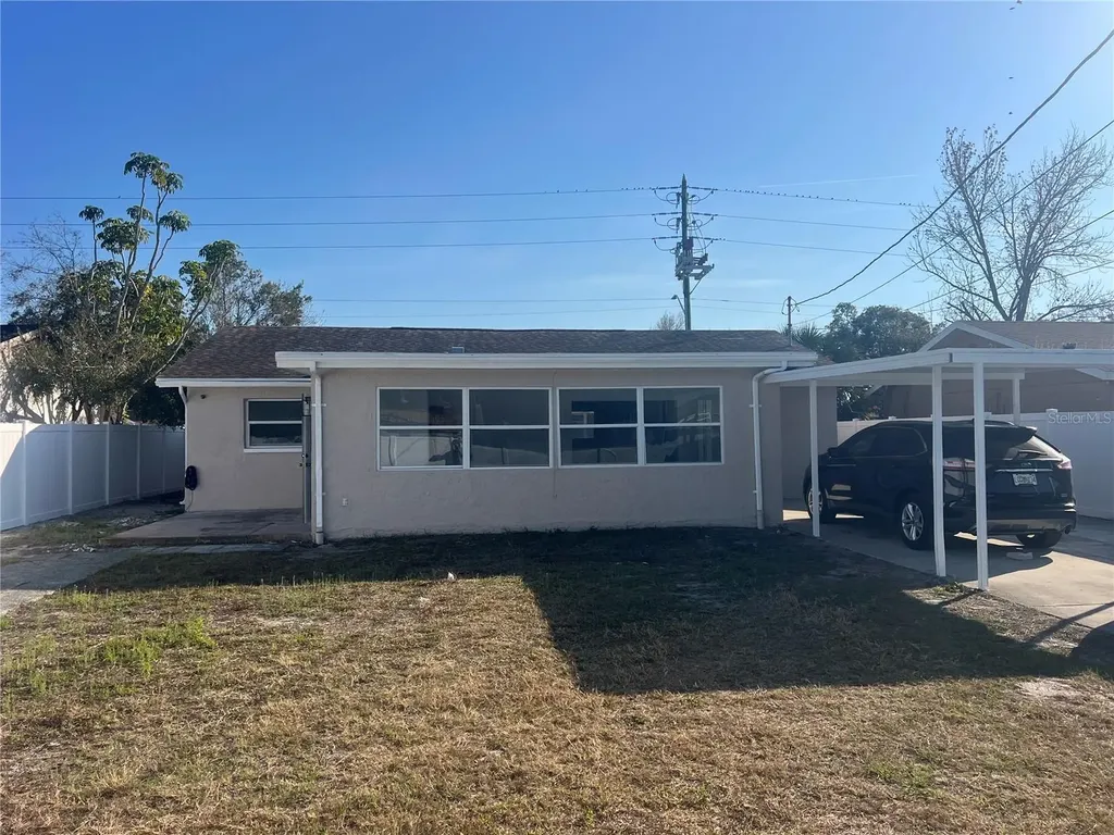4075 38th Avenue N St Petersburg FL 33713
