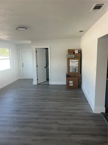 4075 38th Avenue N St Petersburg FL 33713