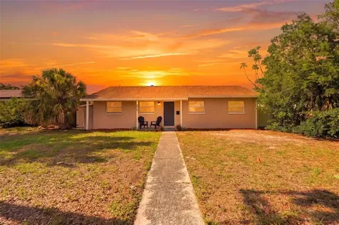 4075 38th Avenue N St Petersburg FL 33713
