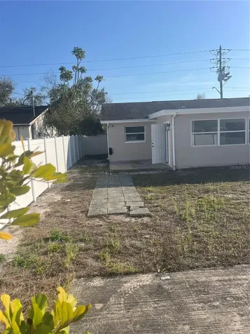 4075 38th Avenue N St Petersburg FL 33713