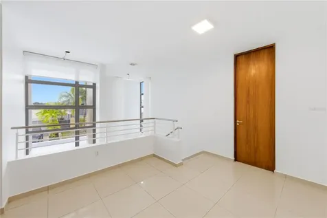 70 Calle Aquamarina San Juan PR 00926