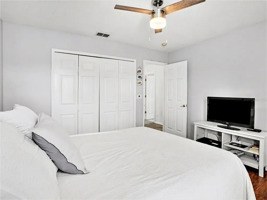 4992 Hook Hollow Circle Orlando FL 32837