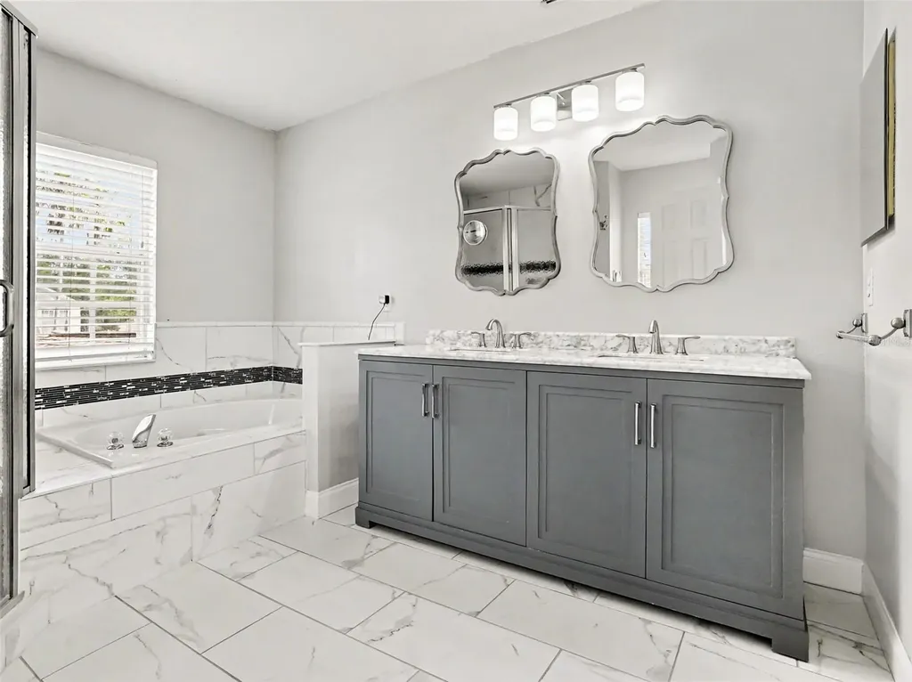 4992 Hook Hollow Circle Orlando FL 32837