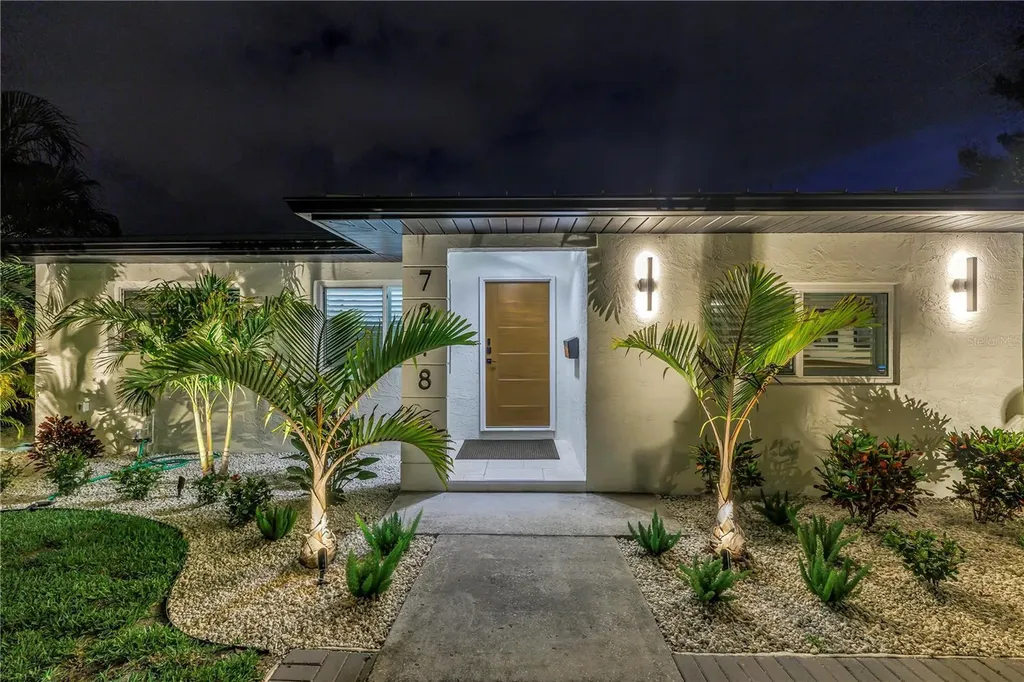 7218 Park Street S St Petersburg FL 33707