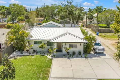 7218 Park Street S St Petersburg FL 33707