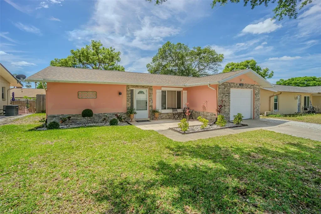 8024 Las Cruces Court Port Richey FL 34668