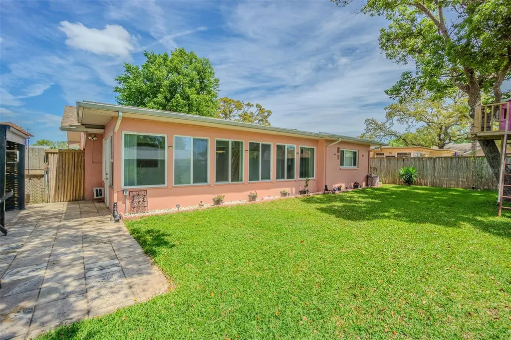 8024 Las Cruces Court Port Richey FL 34668