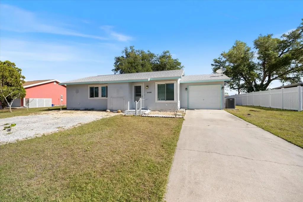 5494 Gabo Road North Port FL 34287
