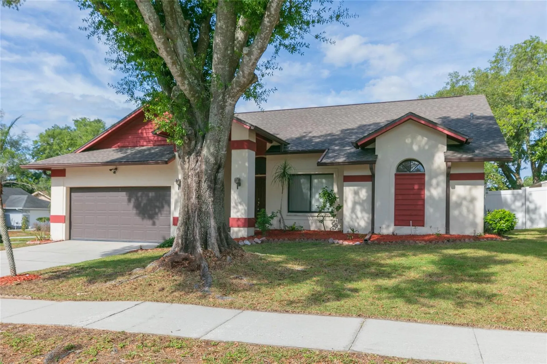 2528 Brimhollow Drive Valrico FL 33596