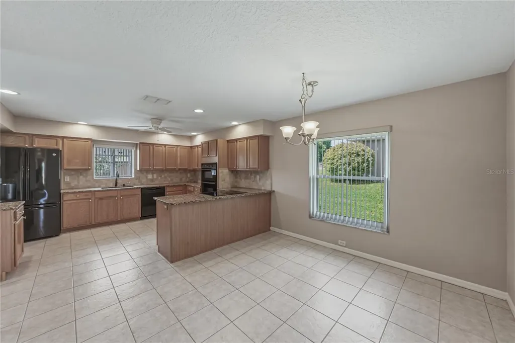 10817 Hock Lane San Antonio FL 33576