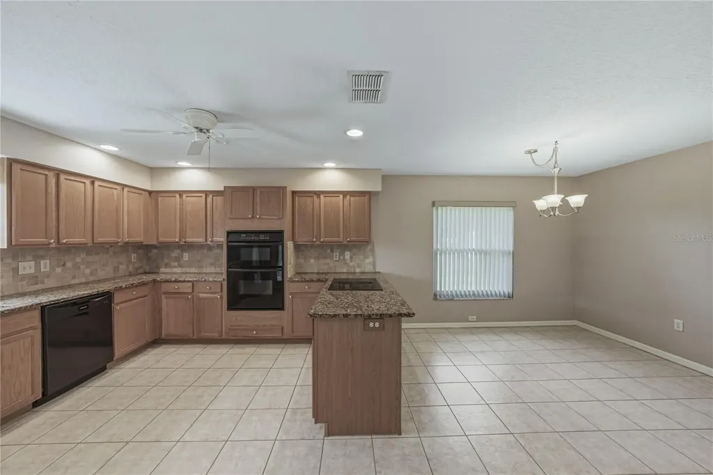 10817 Hock Lane San Antonio FL 33576