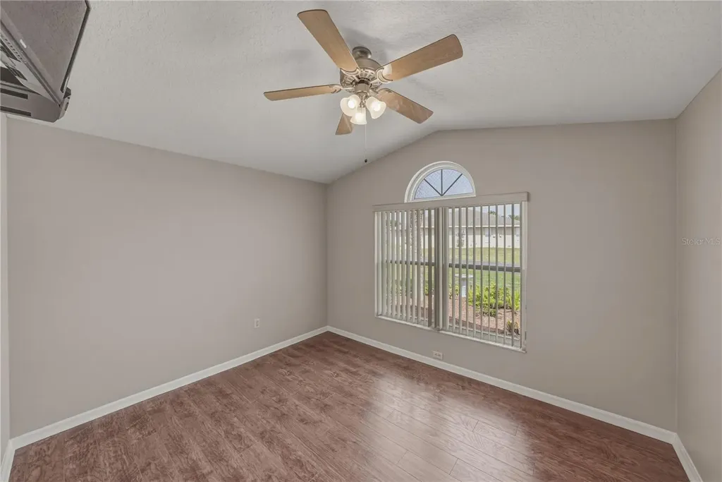 10817 Hock Lane San Antonio FL 33576