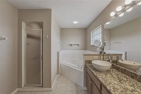 10817 Hock Lane San Antonio FL 33576