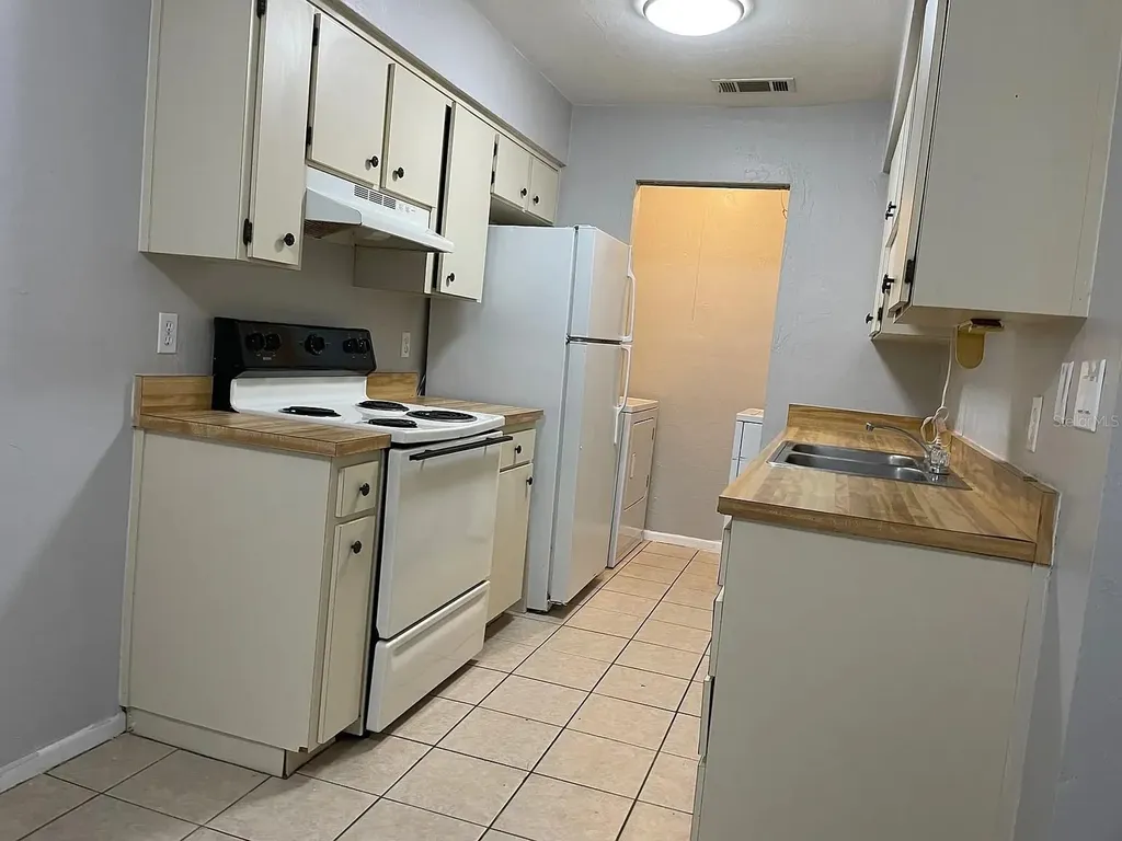 2210 SW 70th Terrace Gainesville FL 32607