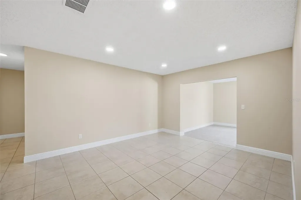 4017 Braesgate Lane Tampa FL 33624