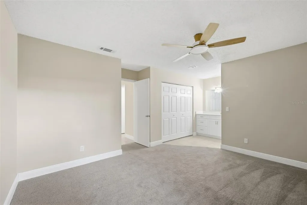 4017 Braesgate Lane Tampa FL 33624
