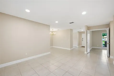 4017 Braesgate Lane Tampa FL 33624