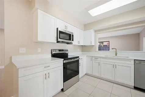 4017 Braesgate Lane Tampa FL 33624