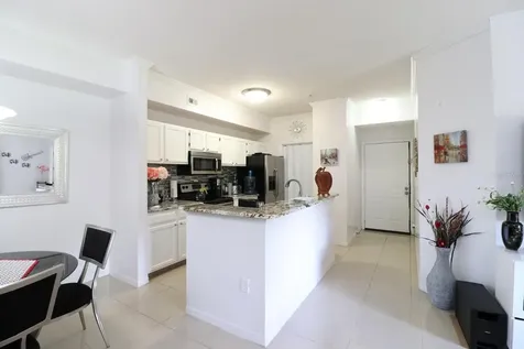 5610 Pinnacle Heights Circle Tampa FL 33624
