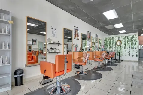1903 E Fl 60 Valrico FL 33594