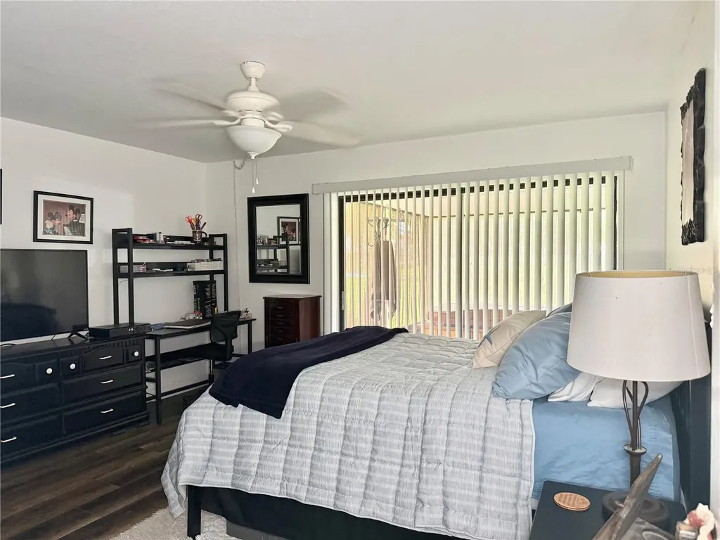 207 Granada Court N Plant City FL 33566