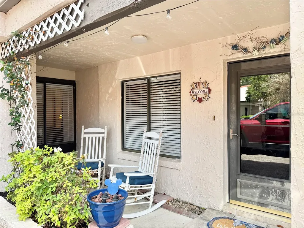 207 Granada Court N Plant City FL 33566