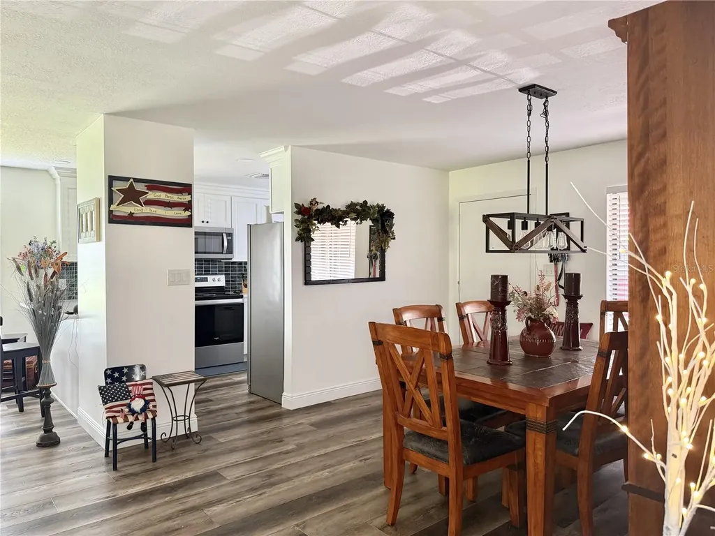207 Granada Court N Plant City FL 33566