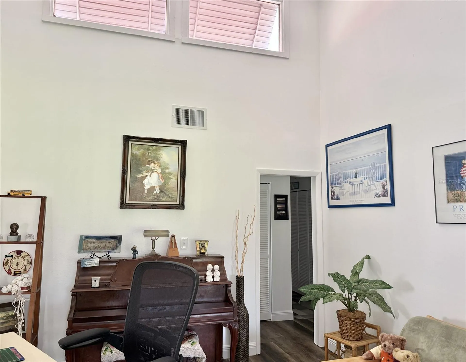 207 Granada Court N Plant City FL 33566