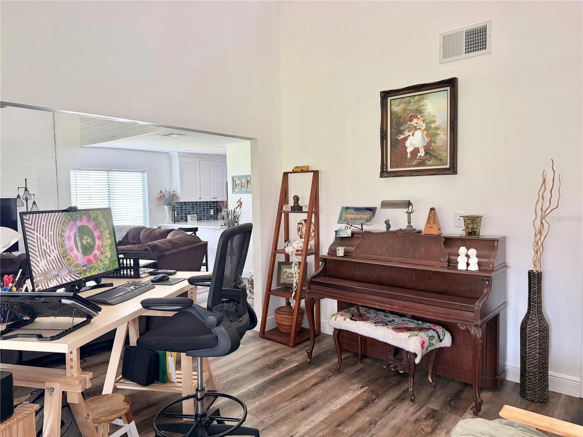 207 Granada Court N Plant City FL 33566