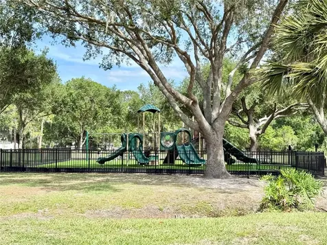 207 Granada Court N Plant City FL 33566