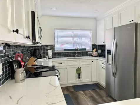 207 Granada Court N Plant City FL 33566