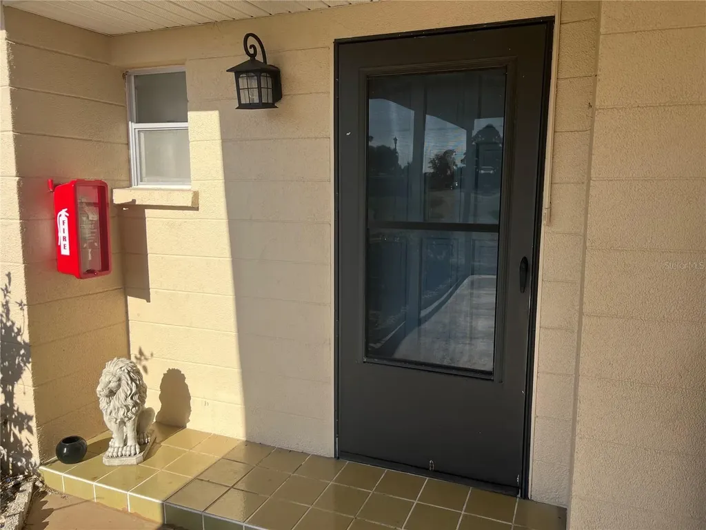 655 Park Circle Bradenton FL 34207