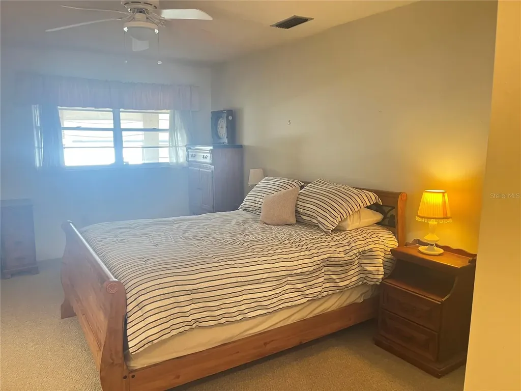 655 Park Circle Bradenton FL 34207