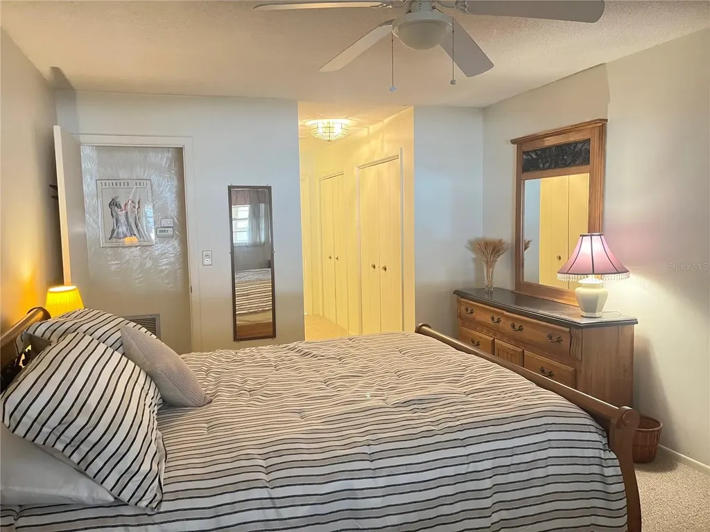 655 Park Circle Bradenton FL 34207