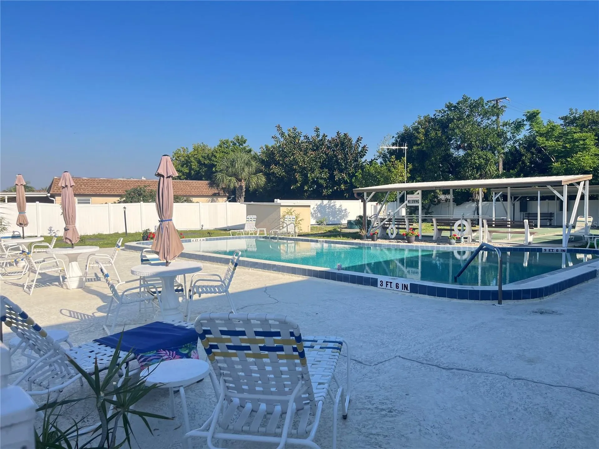 655 Park Circle Bradenton FL 34207