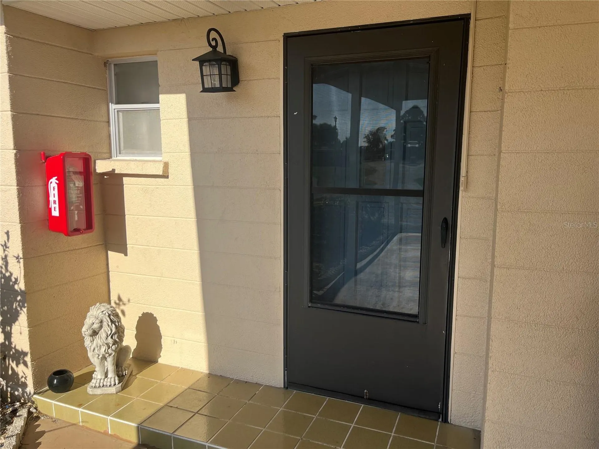 655 Park Circle Bradenton FL 34207