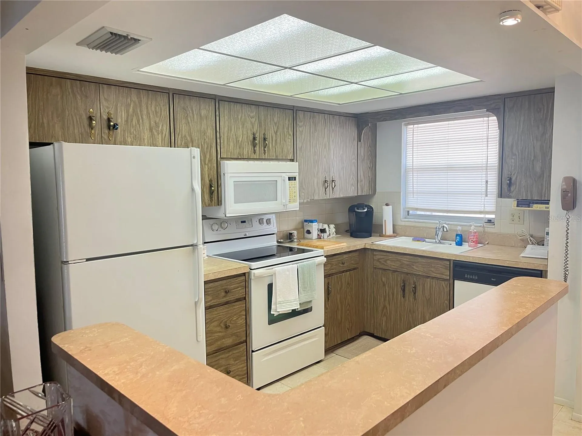 655 Park Circle Bradenton FL 34207