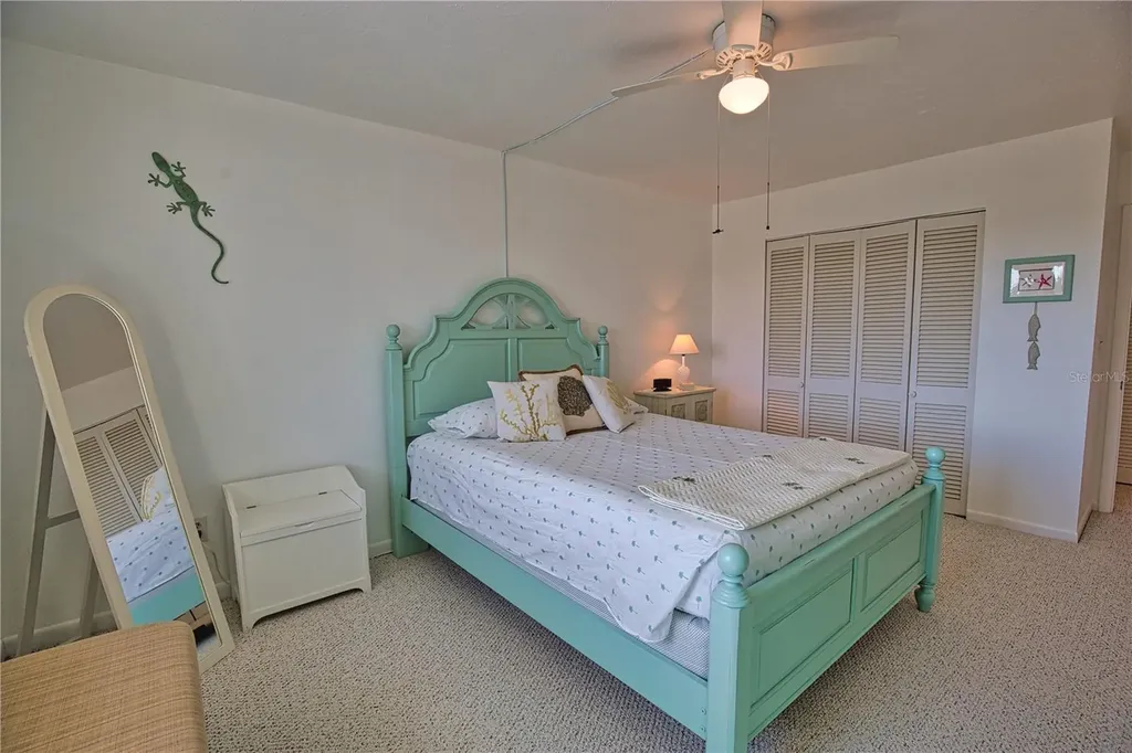 200 N The Esplanade Venice FL 34285
