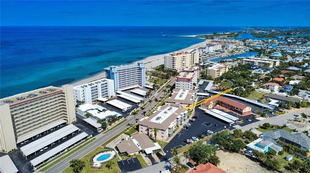 200 N The Esplanade Venice FL 34285