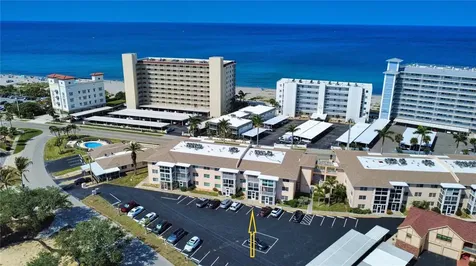 200 N The Esplanade Venice FL 34285