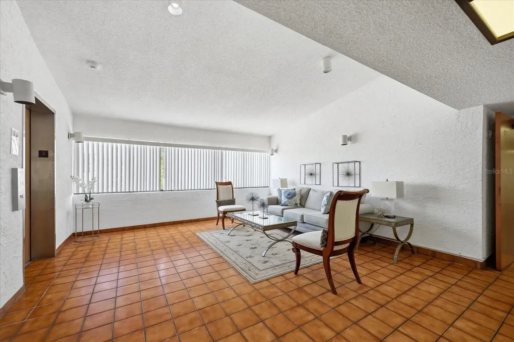 2593 Countryside Boulevard Clearwater FL 33761