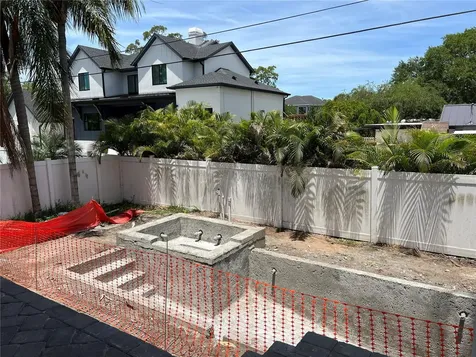 4633 W Kensington Avenue Tampa FL 33629