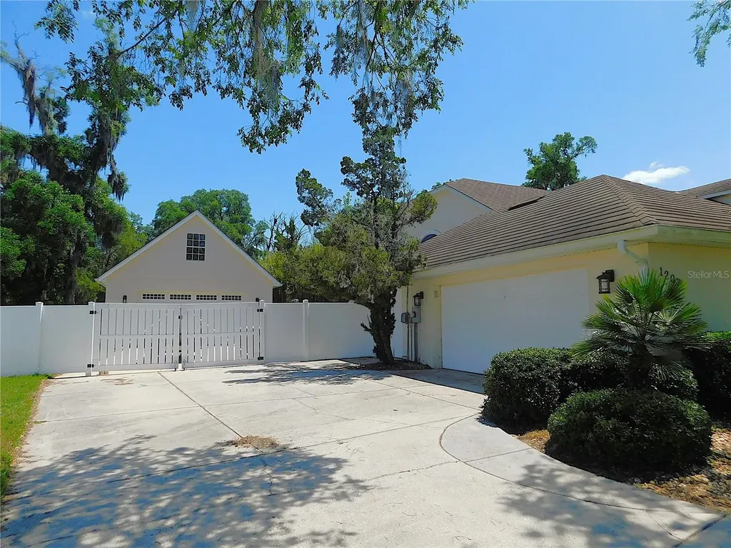 1203 SE 49th Avenue Ocala FL 34471
