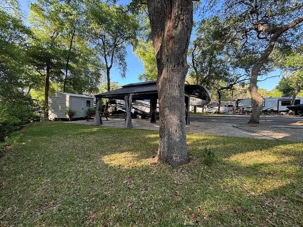 14262 NE 252nd Court Road Fort Mc Coy FL 32134