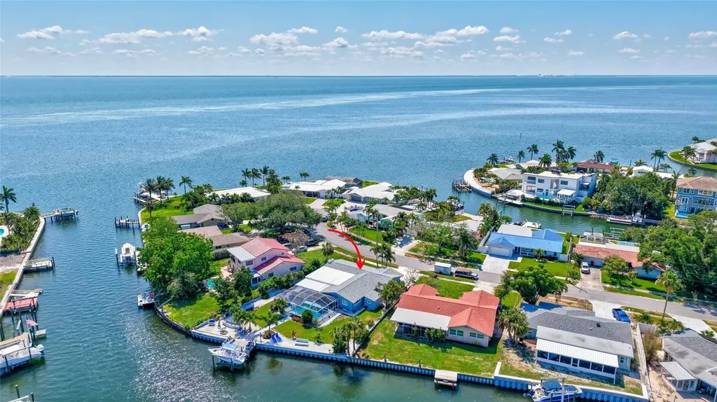 563 Lewis Boulevard SE St Petersburg FL 33705
