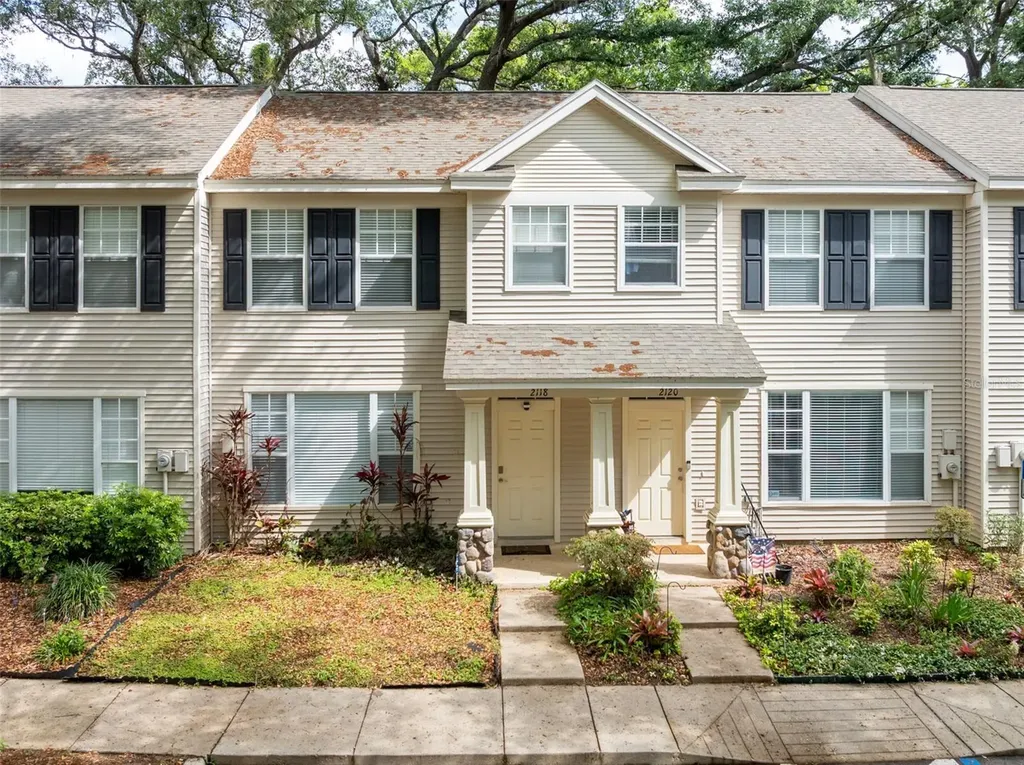 2118 Golden Oak Lane Valrico FL 33594