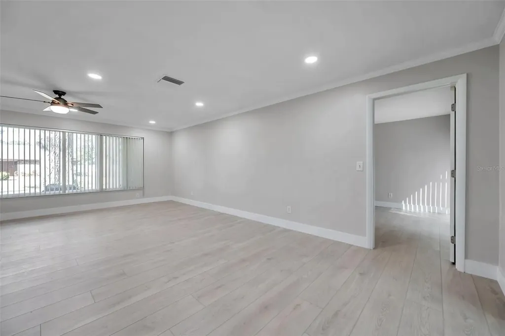 8789 Maplewood Road Seminole FL 33777