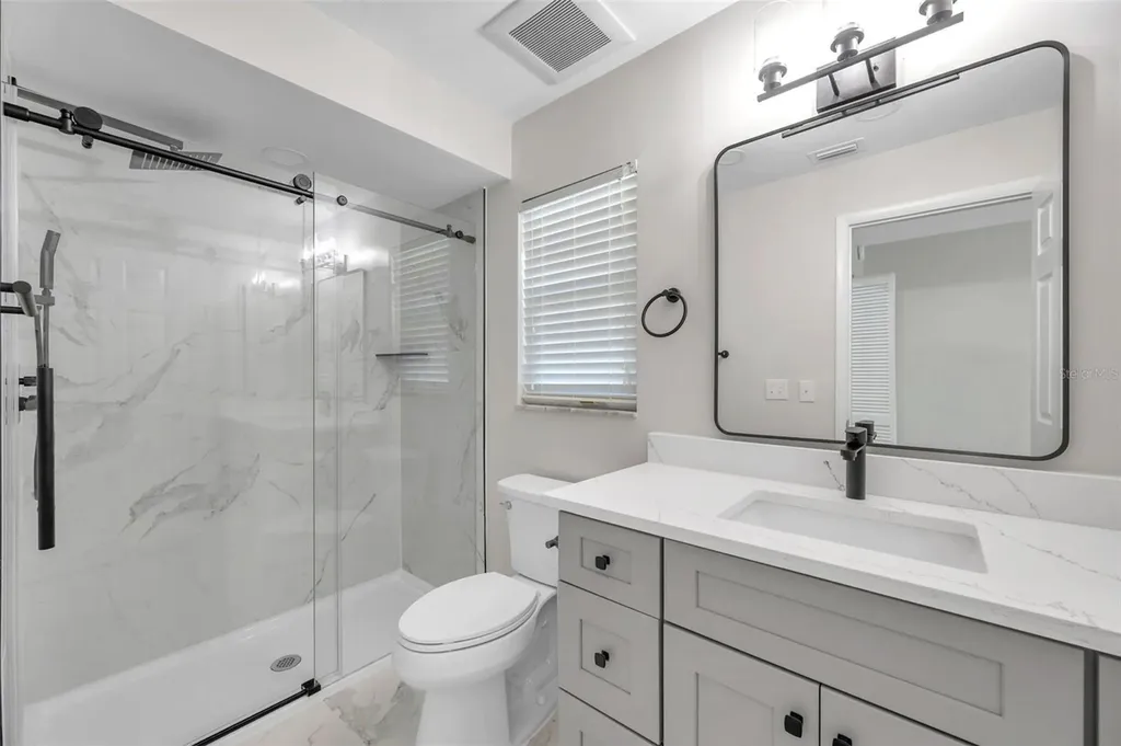 8789 Maplewood Road Seminole FL 33777